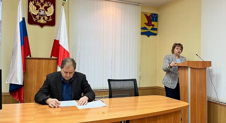 С заботой о досуге молодежи и подготвка к Новому году