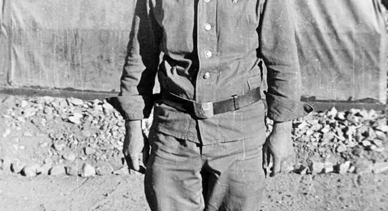 Он знает о войне  не понаслышке