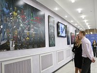 В регпарламенте открылась выставка Константина Худякова «Виртуальный реализм. Инновационные технологии в изобразительном искусстве»