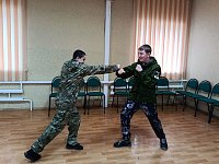 В Комплексном центре социального обслуживания Озинского района проведено очередное занятие для членов патриотического клуба «Юный друг пограничника»