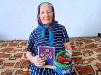 Комплексный центр социального обслуживания Озинского района поздравляет с днём рождения ветерана труда Васильеву Валентину Васильевну.