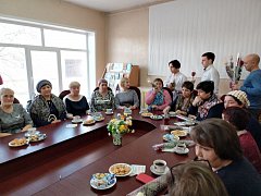 Николай Панков поблагодарил матерей Озинских военнослужащих, призванных в ходе СВО, за сыновей-героев.