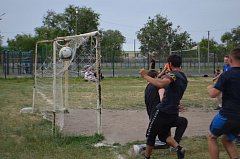 В Озинках прошел районный турнир по футболу среди мужских команд