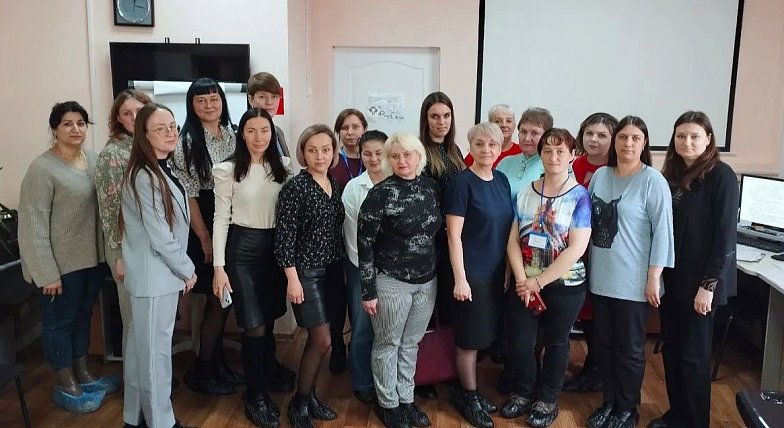 Комплексный центр социального обслуживания Озинского района принял участие в областном семинаре, который проводился на базе Социально-реабилитационного центра для несовершеннолетних «Надежда» в г. Энгельс