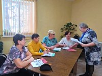 В Комплексном центре социального обслуживания Озинского района состоялась встреча с получателями услуг, посвящённая теме финансовой грамотности.