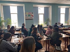 В Озинках для студентов прошёл познавательный час «Великий и могучий русский язык»