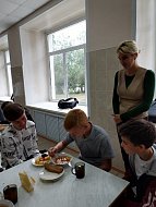 Проведён экспертный мониторинг организации горячего питания в МОУ "СОШ р.п.Озинки" . 