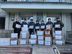 Саратовские студенты передали подарки бойцам СВО