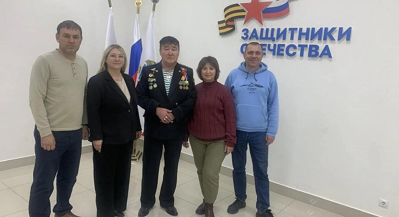 Награда нашла отца героя