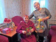 90-летний юбилей отметила Хемий Тамара Ивановна, получатель социальных услуг ГАУ СО КЦСОН Озинского района.