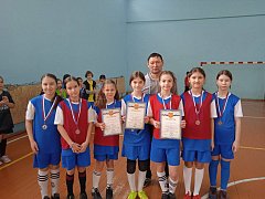 В спортивной школе р.п. Озинки состоялись соревнования по мини-футболу среди девочек 2012 г.р. и младше.