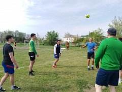 В Озинках прошёл районный турнир по футболу среди мужских команд