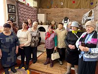 Получатели услуг Комплексного центра социального обслуживания Озинского района стали участниками познавательной программы «Традиции и обычаи казахского народа» в Доме дружбы.