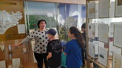 В Озинках прошла обзорная экскурсия по залам музея