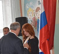 Детей из Саратовкой области наградили медалями за спасение людей