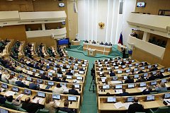 Губернатор в Совете Федерации отметил роль и поддержку Володина в развитии региона 