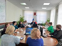 В Озинках обсудили  предстоящую организацию досуга  несовершеннолетних в летний период