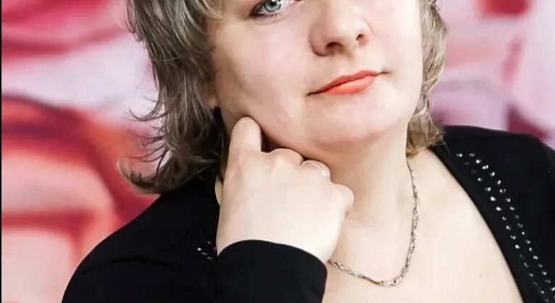 Душой болеет за село 