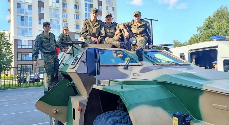 Окружной этап «Гвардеец-2026» стартовал для саратовских юнармейцев