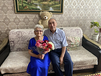 Они - живой пример  настоящей семьи