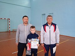 В Озинках состоялся мини-турнир по футболу среди юношей