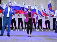 В Озинках состоялся праздничный концерт посвящённый  Воссоединению Крыма и Севастополя с Россией