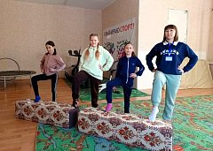 В Комплексном центре социального обслуживания Озинского района проведено спортивное занятие с детьми из адаптационной группы «Нескучайка».