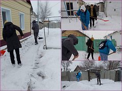Молодежь Озинского района помогла пожилым людям убрать снег
