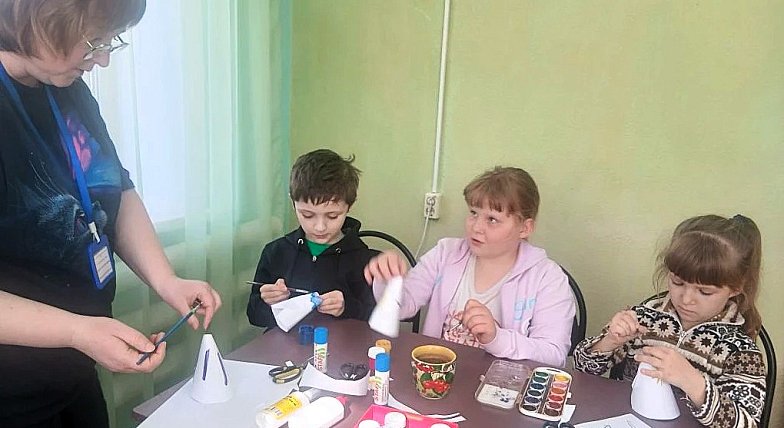 В Комплексном центре социального обслуживания Озинского района отметили День коренных малочисленных народов России