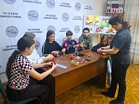 В Комплексном центре социального обслуживания Озинского района продолжается акция «Символ Победы»