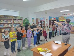 В Озинской детской библиотеке  прошла экскурсия по миру книг «С чего начинается библиотека»