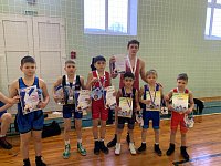 За окном метель,  на татами - жар побед