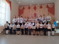 В ГУ ДО Озинской ДШИ прошла праздничная концертная программа "Этот День Победы..".