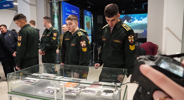 В Саратове состоялась церемония открытия масштабной мультимедийной выставки «Росгвардия. История и современность», посвященной предстоящему юбилею ведомства.